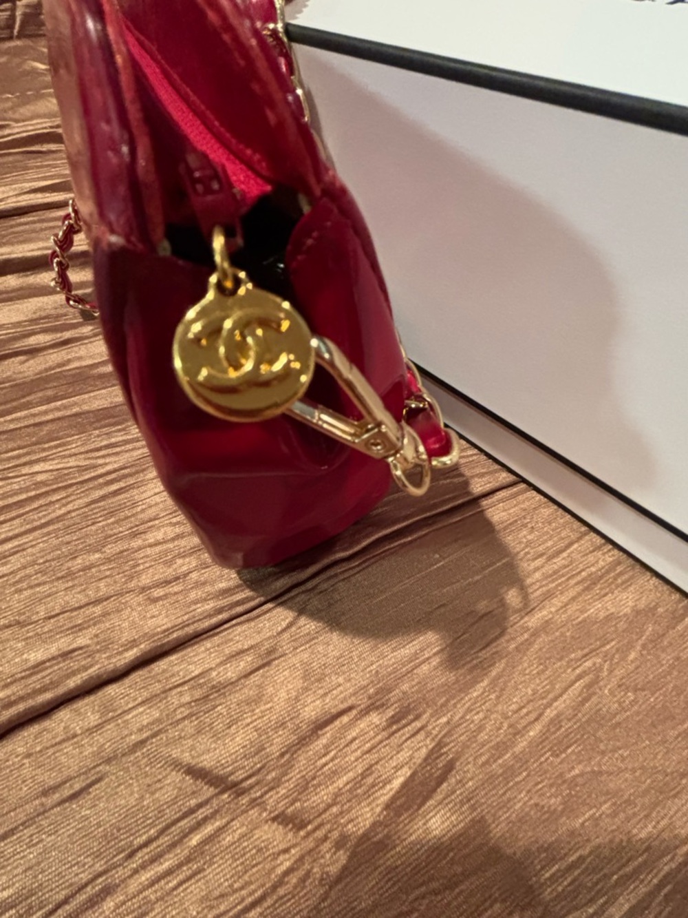 AUTHENTIC CHANEL Red Patent Leather Pouch Crossbody - Picture 5 of 8